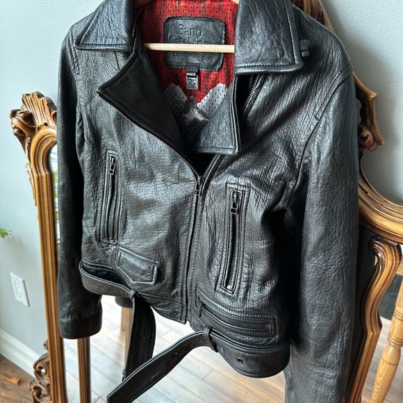 Cropped Motorcycle Black Leather Jacket - Picture 13 of 16